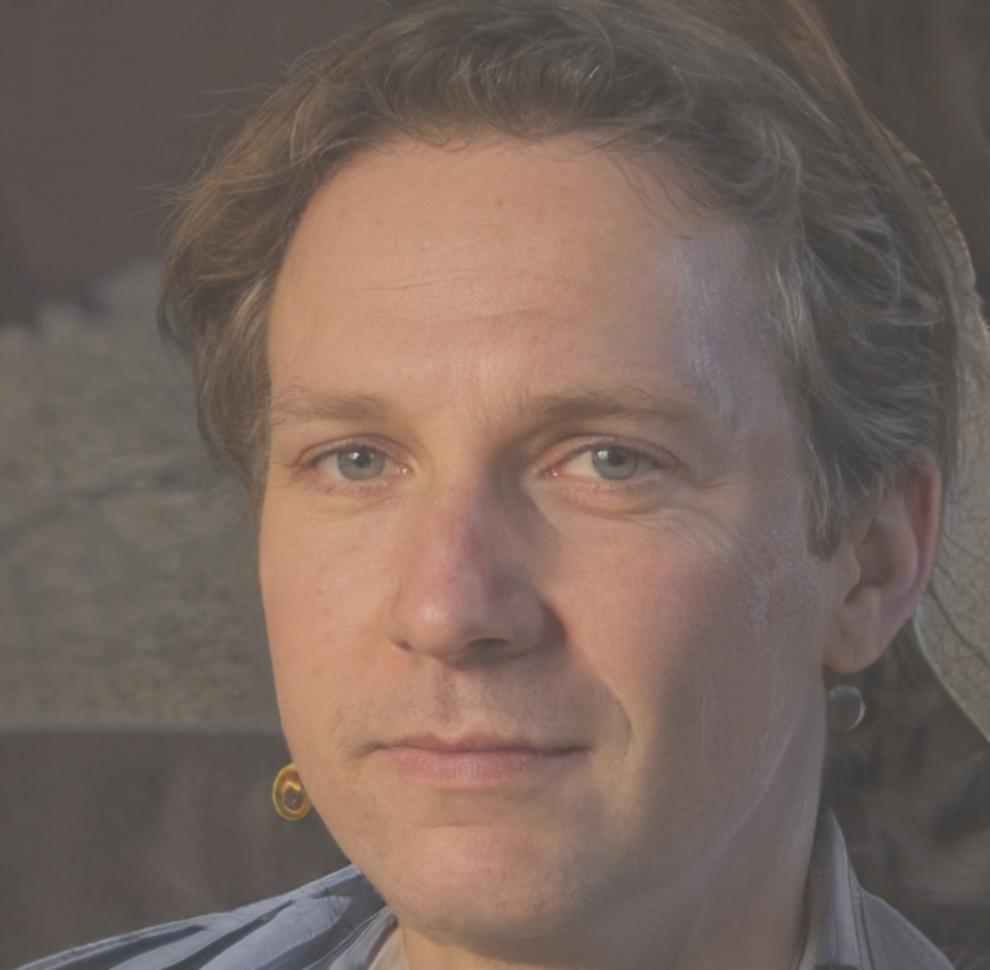 Instructor especializado en finanzas personales